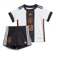 Tyskland Jonas Hofmann #18 Hjemme Trøje Børn VM 2022 Kortærmet (+ Korte bukser)